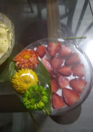 A picture of Strawberry cream.