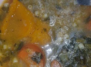 Una foto de Sopa exquisita y facilísima