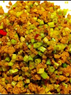 【私房菜】辣炒香芹肉末 的食譜成品照片