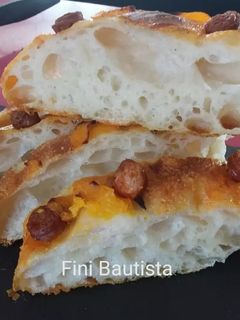 Una foto de Focaccia con chistorra y masa madre