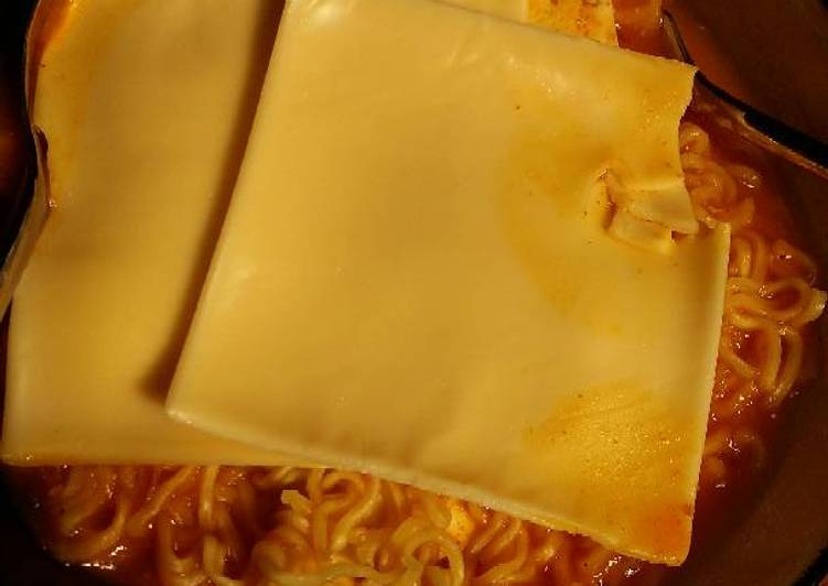Indomie kari keju alakadar nya