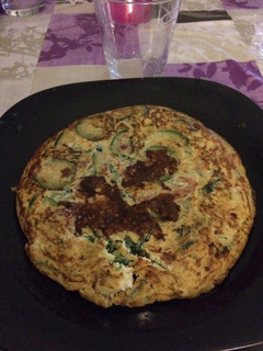 Una foto de Tortilla de calabacín y jamón york