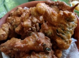 Una foto de Buñuelos de cabos de espinaca
