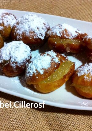 Foto principal de Buñuelos rellenos de cabello de ángel