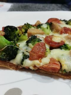 Una foto de Pizza con Masa de Quinoa🍕