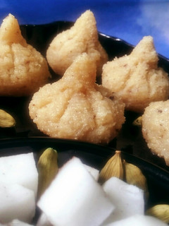 A picture of Nariyal Khoa Modak.