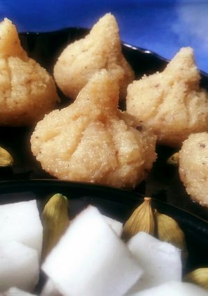 A picture of Nariyal Khoa Modak.