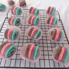A picture of Unicorn Mini Roll Cake.
