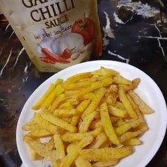 A picture of Crispy Flavoured Fries🍟.