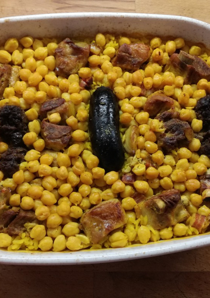 Una foto de Arroz al horno con costillejas
