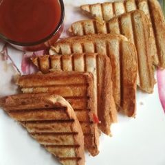A picture of Creamy sandwich.