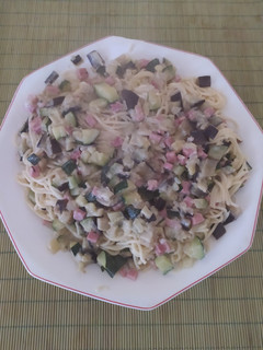 Una foto de Espaguetis con verduras