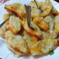 A picture of Banana fritters.