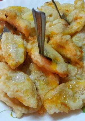 A picture of Banana fritters.