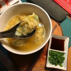 A picture of Simple Shrimp Pork Dumpling Soupʕ·͡ᴥ·ʔ.