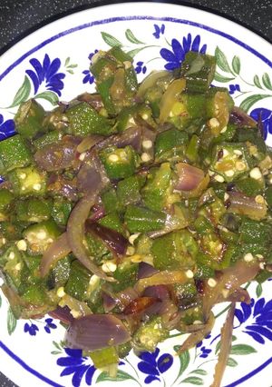 A picture of Chatpati pyaji bhindi.