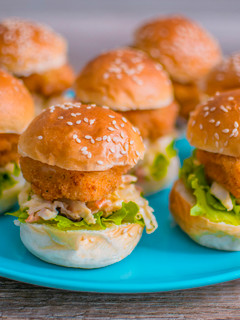 Una foto de Minihamburguesas de pollo