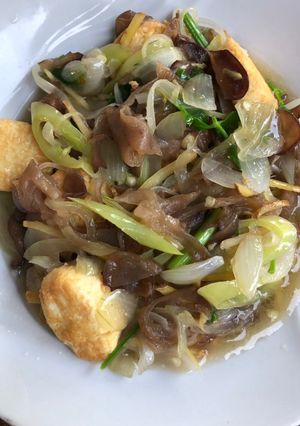 รูปของ เต้าหู้ไข่ผัดขิง (มังสวิรัติ)