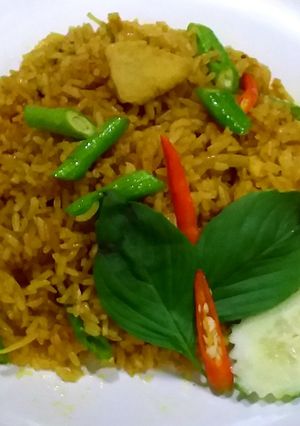 รูปของ ข้าวผัดเครื่องแกงไก่