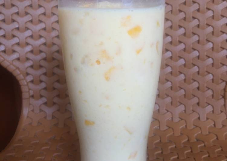 Es susu mangga (mango milky)