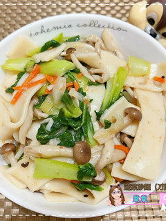 蔬菜炒麵(刀削麵) 的食譜成品照片