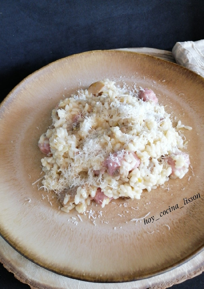 Una foto de Risotto de setas y longaniza