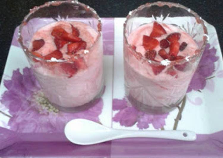 Simple Way to Prepare Ultimate Creamy Strawberry Shot