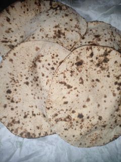 तंदूरी रोटी (Tandoori Roti recipe in hindi) रेसिपी मुख्य फोटो