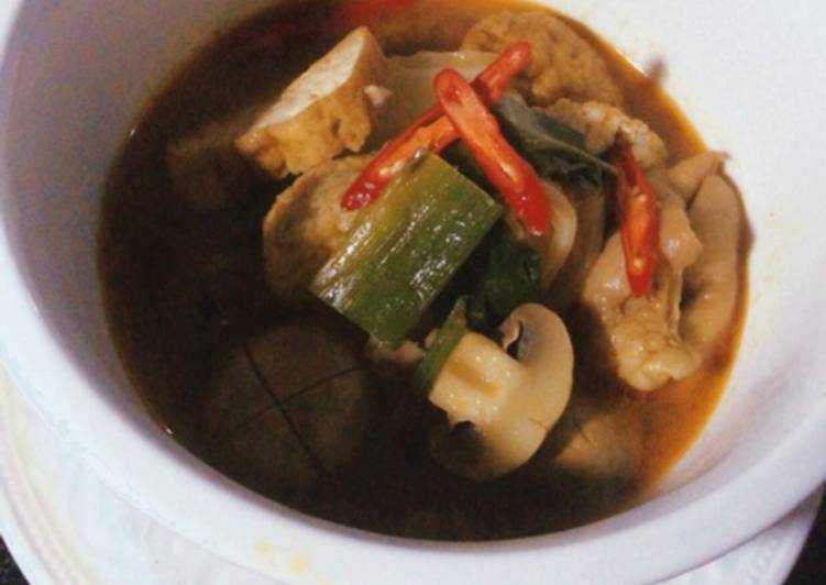 Langkah Mudah untuk Menyiapkan Sup kimci jamur kancing Anti Gagal