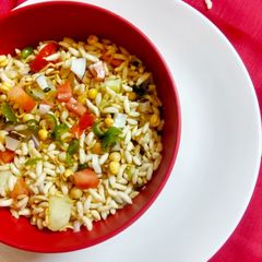 A picture of Jhal Muri(puffed rice).