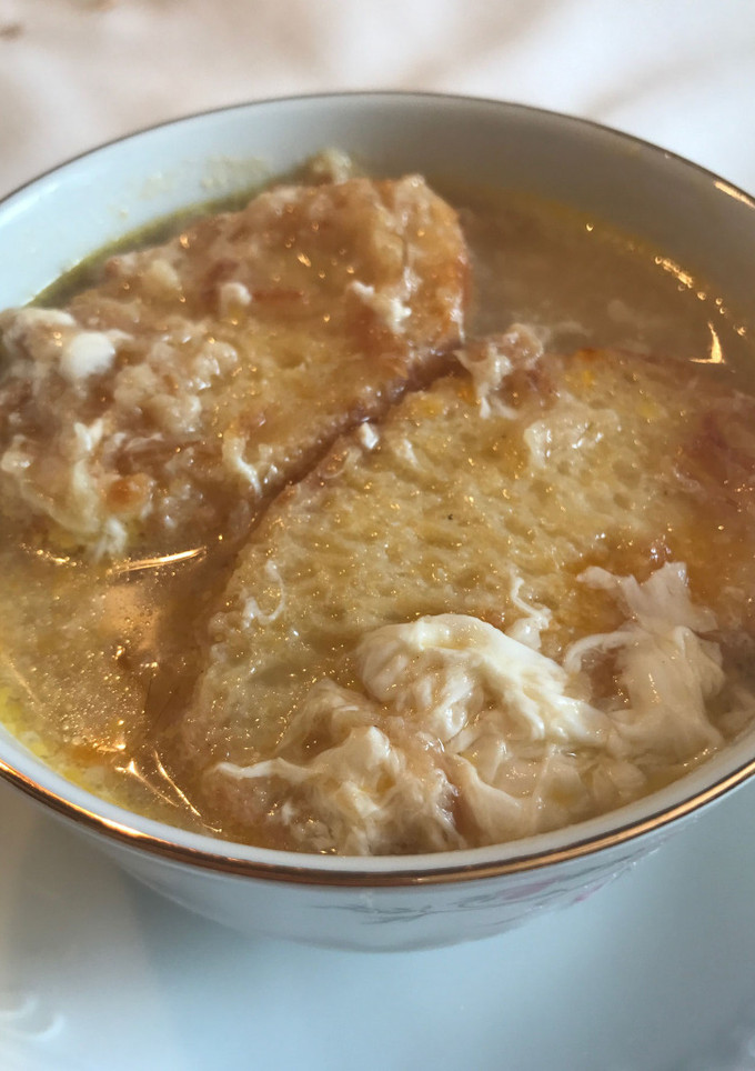 Una foto de Sopa pavesana (Italia)