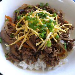 A picture of Beef Soboro Don.