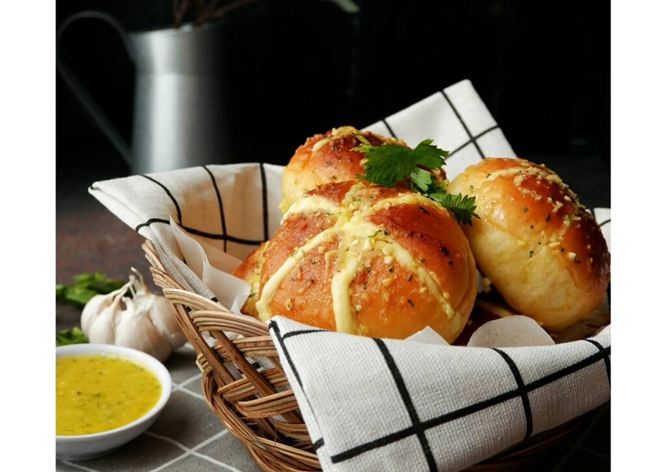 Korean Garlic Cheese Bread