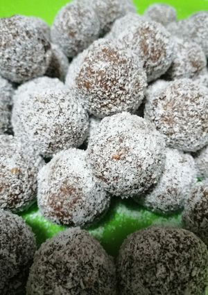 Baracklekváros kókuszgolyó recept fotója