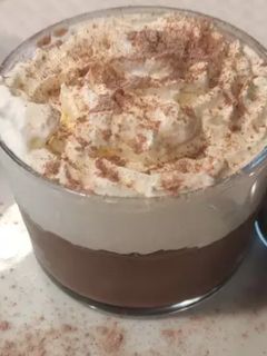 Una foto de Mousse de chocolate fácil