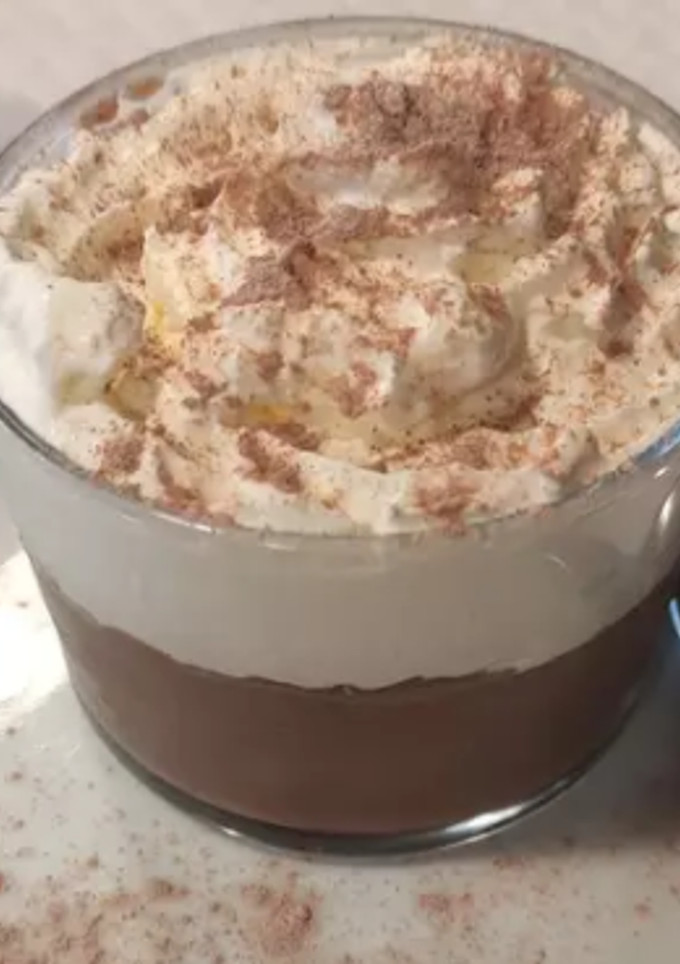 Una foto de Mousse de chocolate fácil
