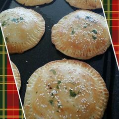 A picture of Whosayna’s Lahori Kheema Naans.