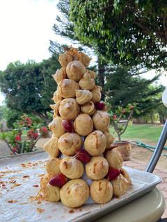 Una foto de Masa de choux (croquembouche)