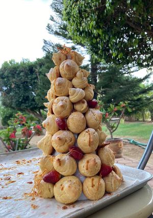 Una foto de Masa de choux (croquembouche)