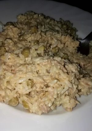 Una foto de Arroz con atún