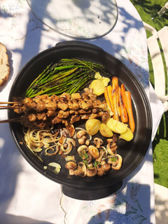 Una foto de Parrillada de verduras y pinchitos