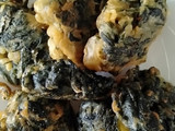 Daun singkong goreng (girengan)