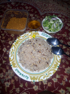 A picture of Garau-Garau with salad.