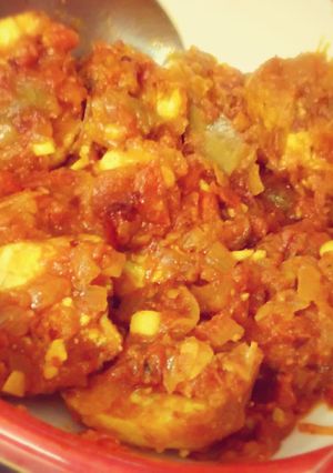 A picture of Burmese Egg Curry.