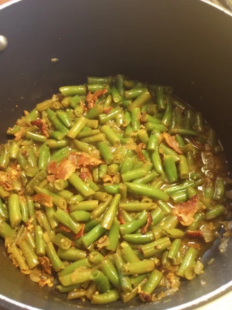 How To Prepare Fried Green Beans and Bacon which Delicious
