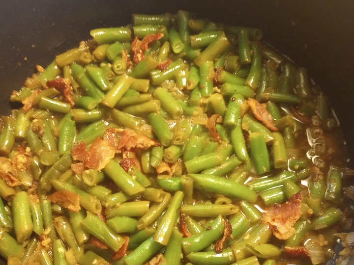 How To Prepare Fried Green Beans and Bacon which Delicious