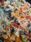 Hongos salteados con vegetales