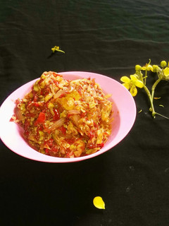 A picture of Awara(tofu) wit cabbage sauce.