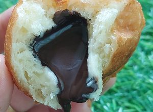 Foto resep Roti goreng isi coklat lumer. Takaran sendok. Odading ala2 😁