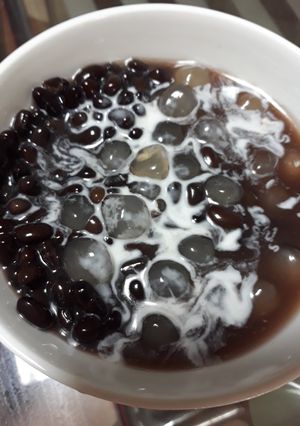 Hình của món Chè đậu đen trân châu.
